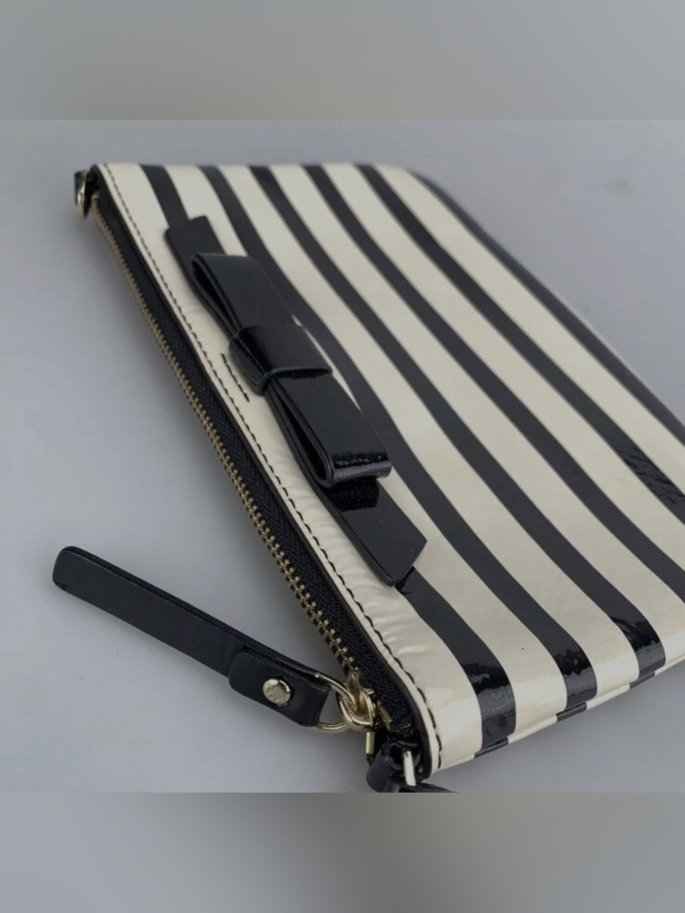 kate spade Lolly Chelsea Park Wristlet - Picture 4 of 7